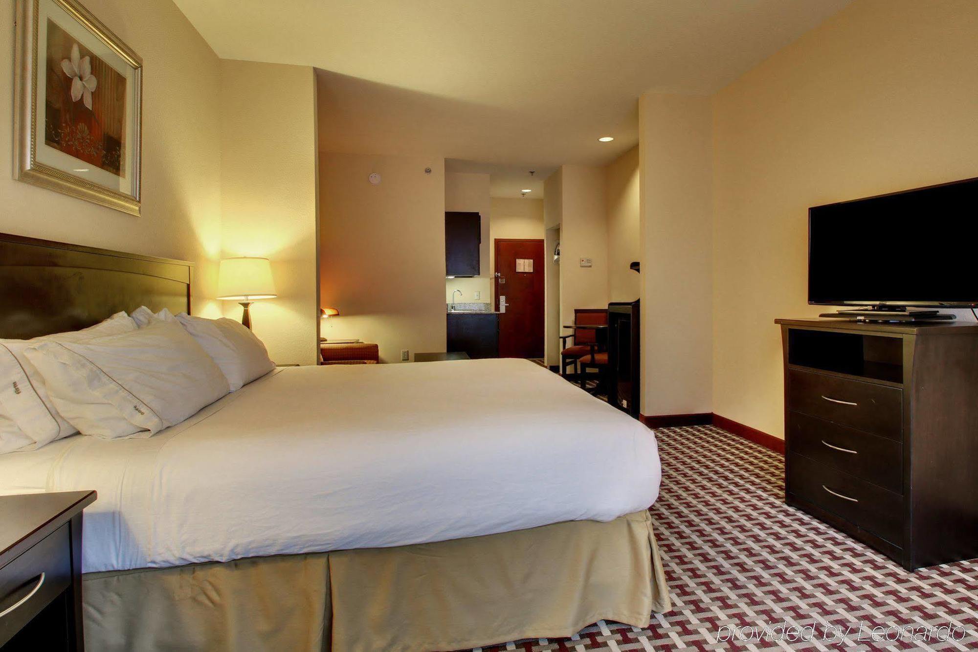 Holiday Inn Express & Suites Laurel By Ihg Экстерьер фото